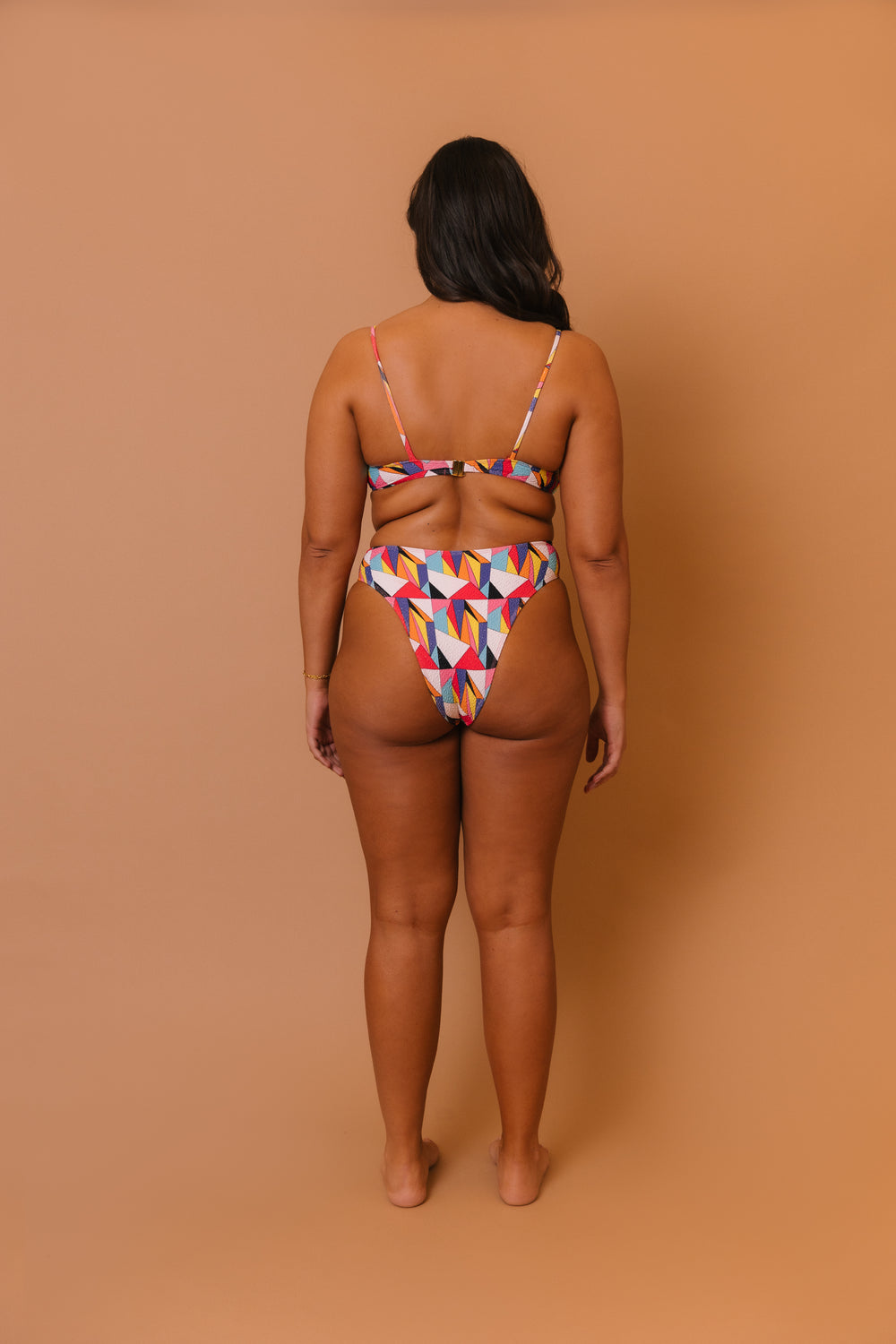 Bikini Izzet en Vanguard