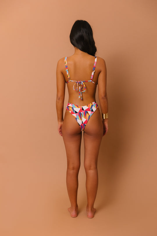Bikini Marmols in Vanguard