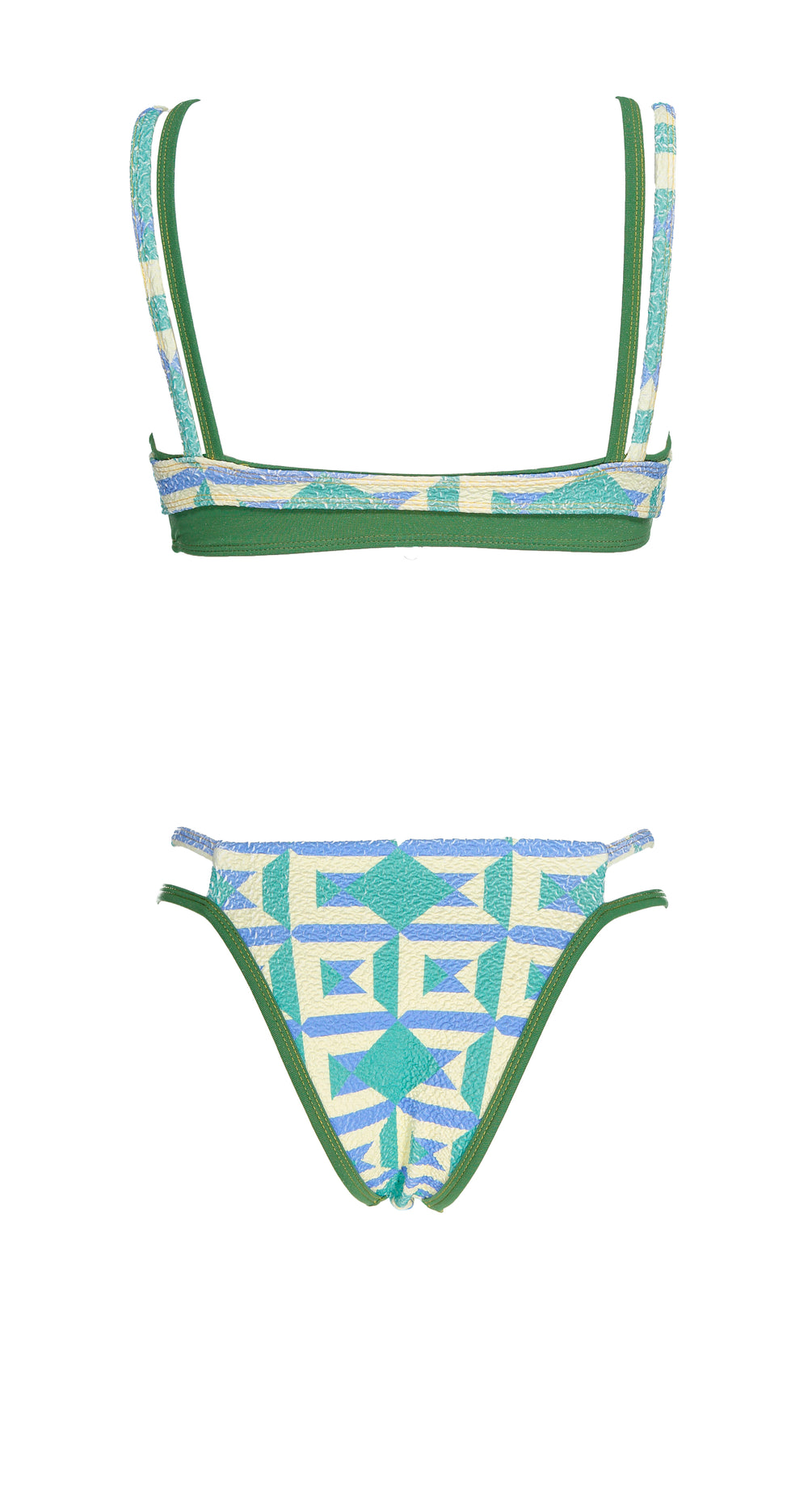 Bikini Fantasia in Paredão